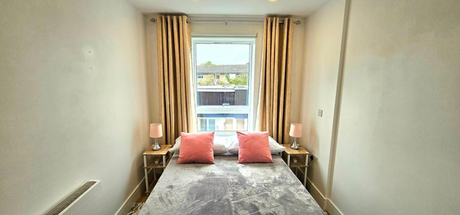 Claire Double Room Londen Buitenkant foto